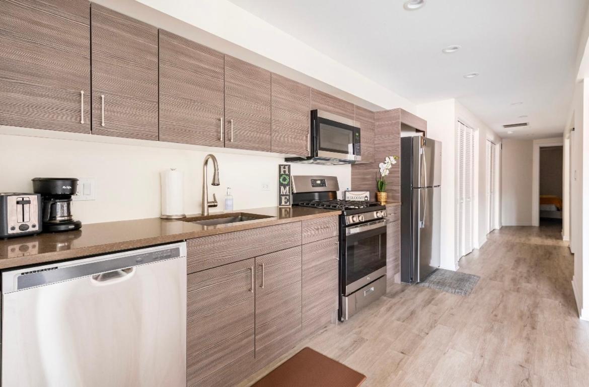 Cozy 2 Brm Apartment Mins Away From United Center 芝加哥 外观 照片
