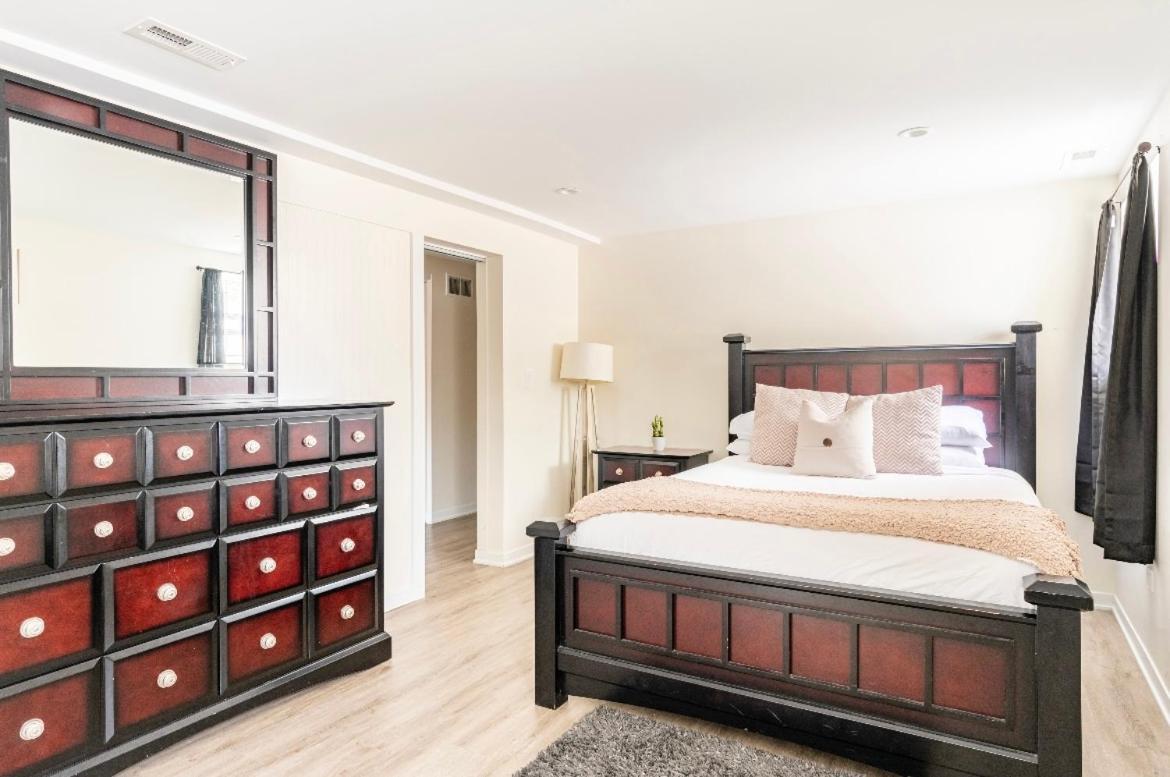 Cozy 2 Brm Apartment Mins Away From United Center 芝加哥 外观 照片